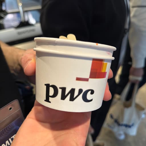 PricewaterhouseCoopers GmbH Wirtschaftsprüfungsgesellschaft — Kundenfoto